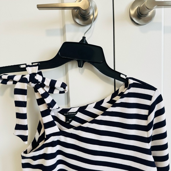 New without tags Club Monaco Sweater top size S - Picture 5 of 8